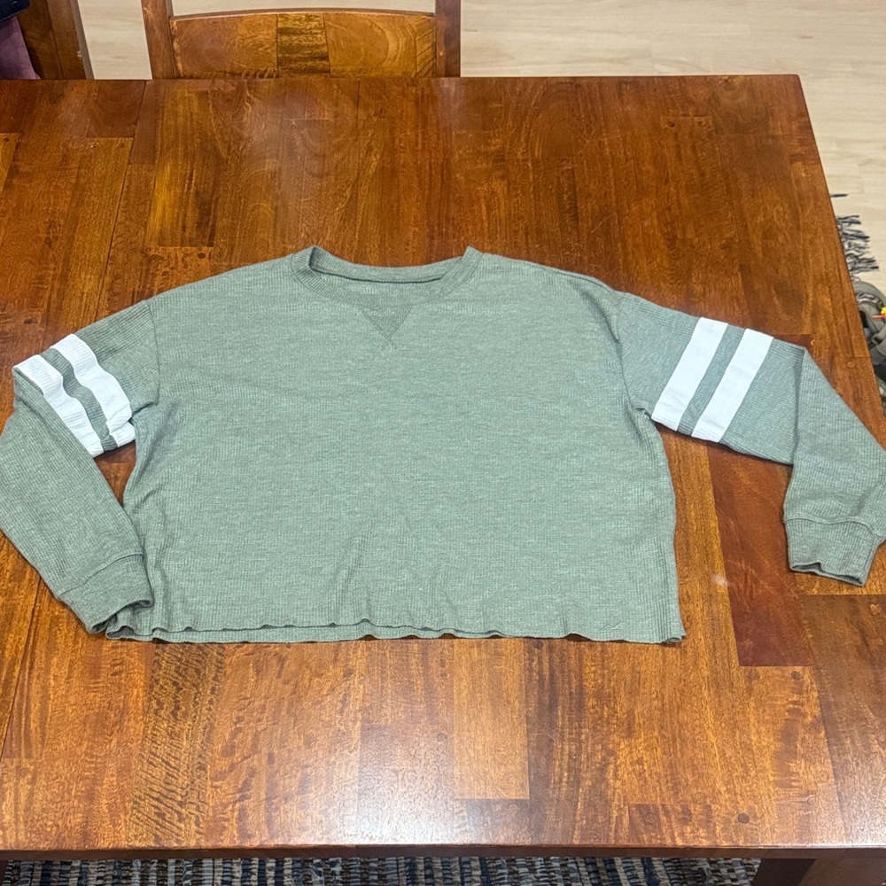 Hollister “Must Have Collection” Cropped Olive Green Waffle Knit Long Sleeve